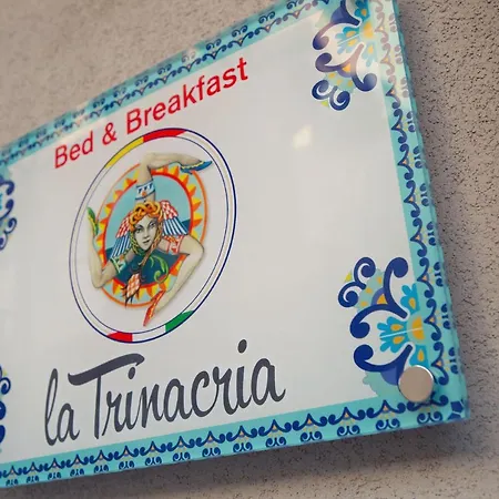 La Trinacria 3*