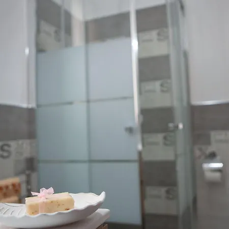La Trinacria Couette-café 3*