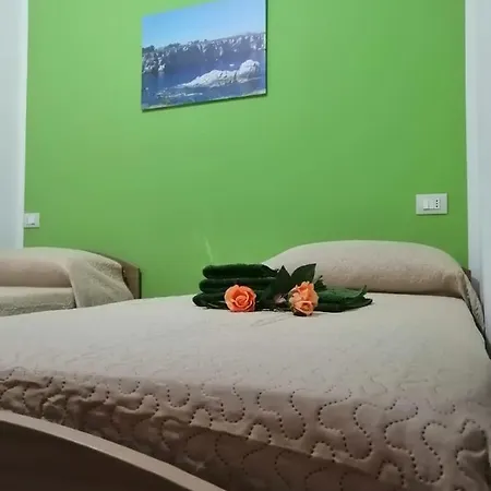 La Trinacria 3*